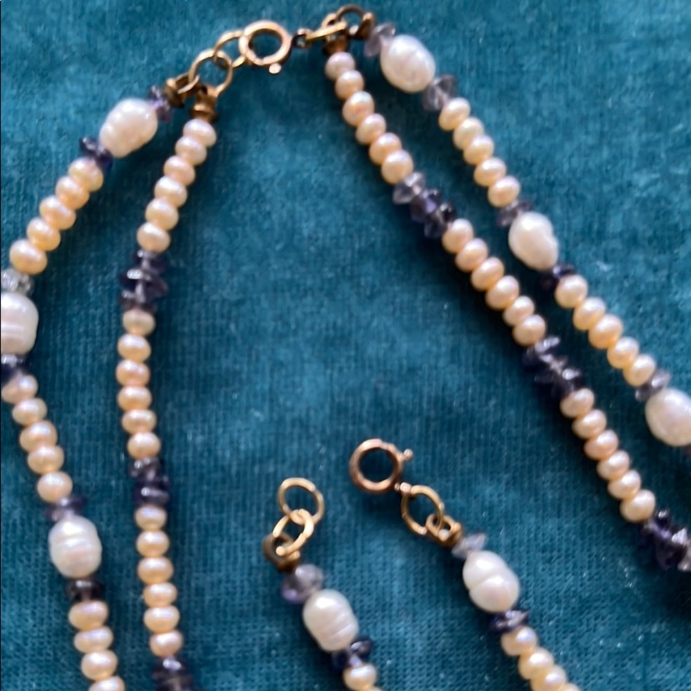 Freshwater Pearl and purple crystal Bead Necklace & bracelet set - Picture 3 of 6